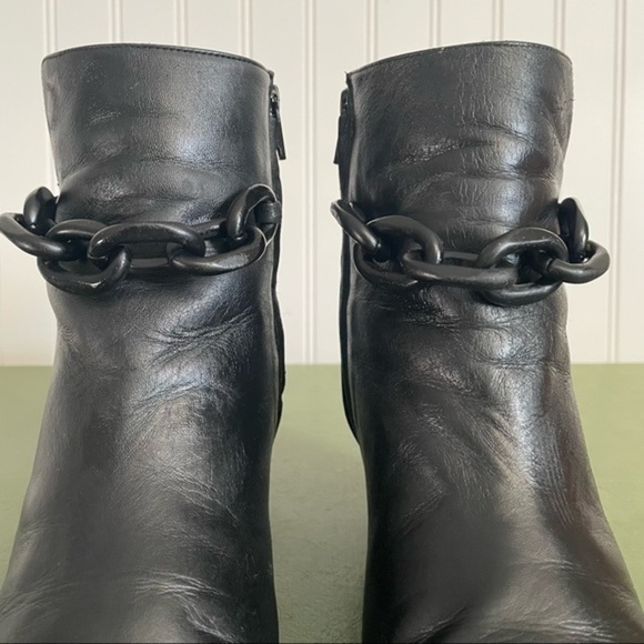 MM6 by Maison Martin Margiela Ankle Boots w Black Chain Deco - Picture 3 of 13